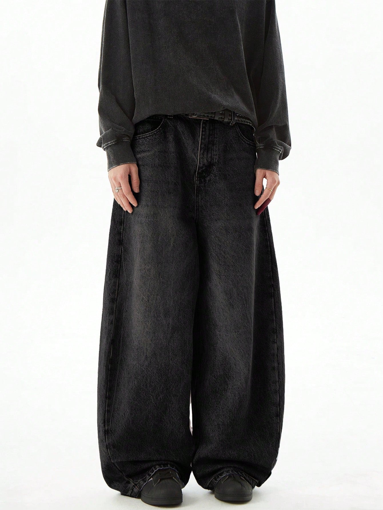 Loose Fit Baggy Jeans