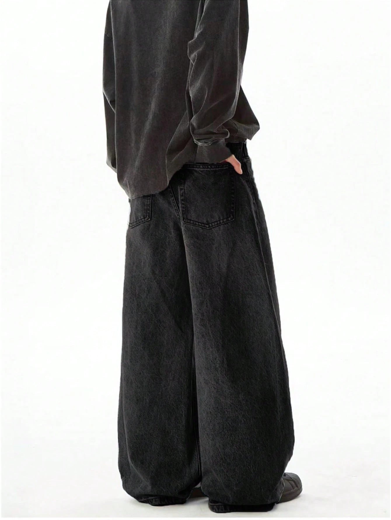 Loose Fit Baggy Jeans