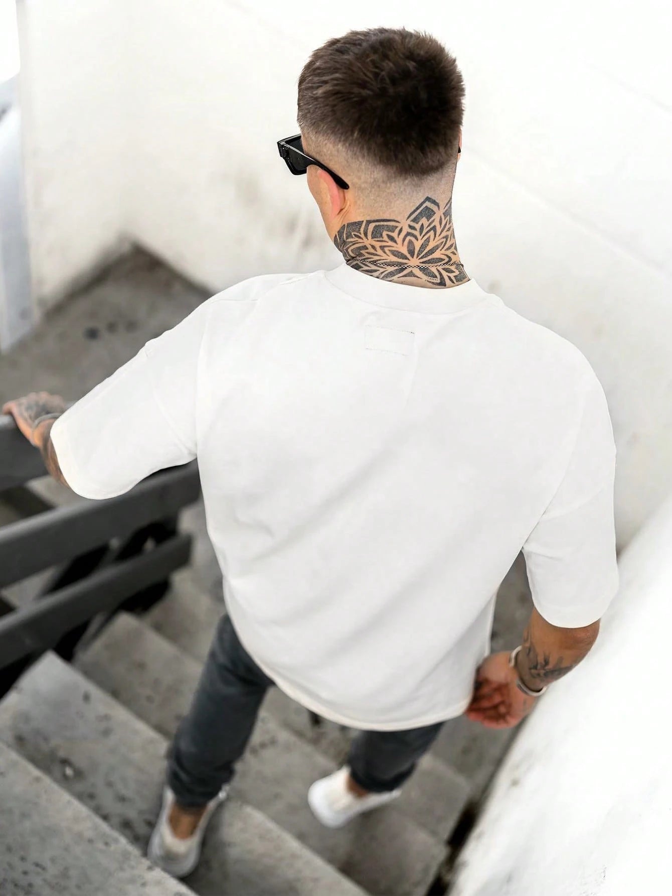 Men Letter Graphic Drop Shoulder Tee
